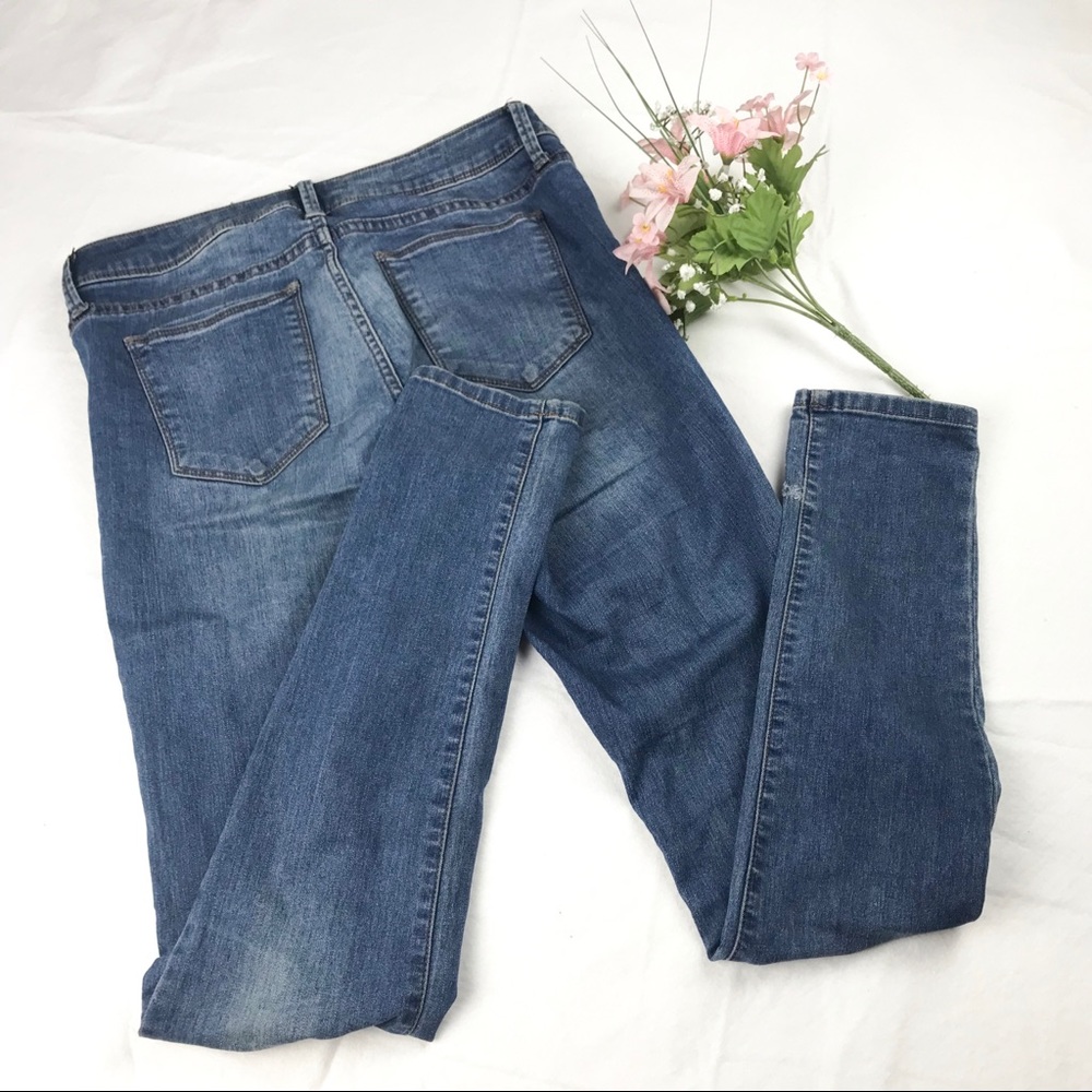 Blue jeans!! - Picture 3 of 8